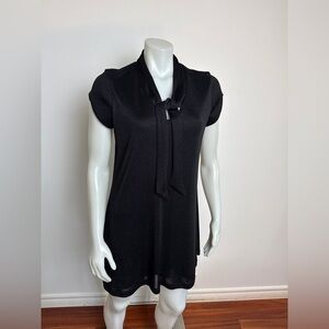 ANNIE 50  🇨🇦 - Black Sparkle dress with short sleeves and tie at neck. Medium
